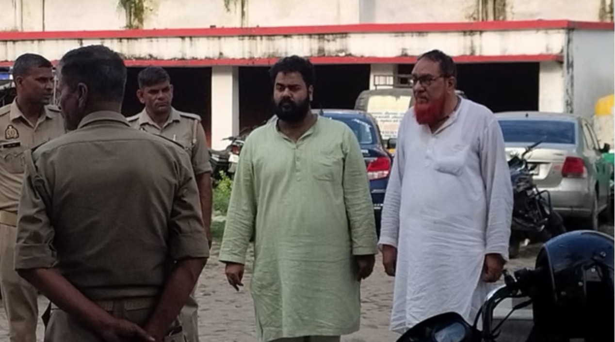 बरेली बवाल: मौलाना तौकीर के करीबी डॉ. नफीस और उसके बेटे को भेजा गया जेल