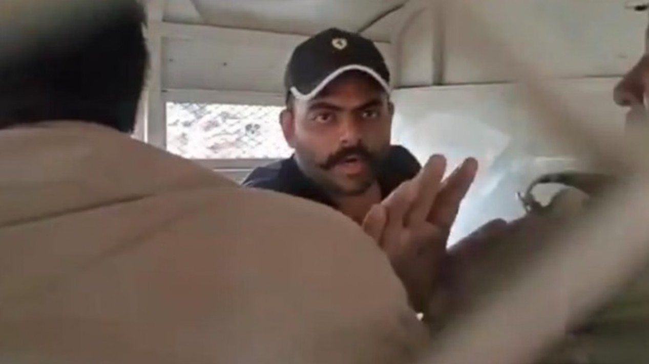 झांसी जेल पहुंचा अतीक अहमद का बेटा अली, मुख्यमंत्री योगी से लगाई गुहार