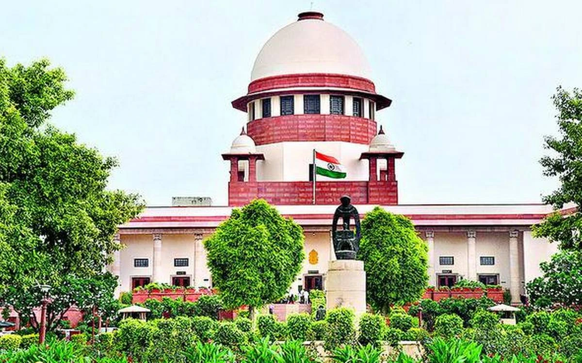 जरूरी सामान ढोने वाले वाहन भी देंगे उपकर, सुप्रीम कोर्ट ने 2015 का आदेश बदला