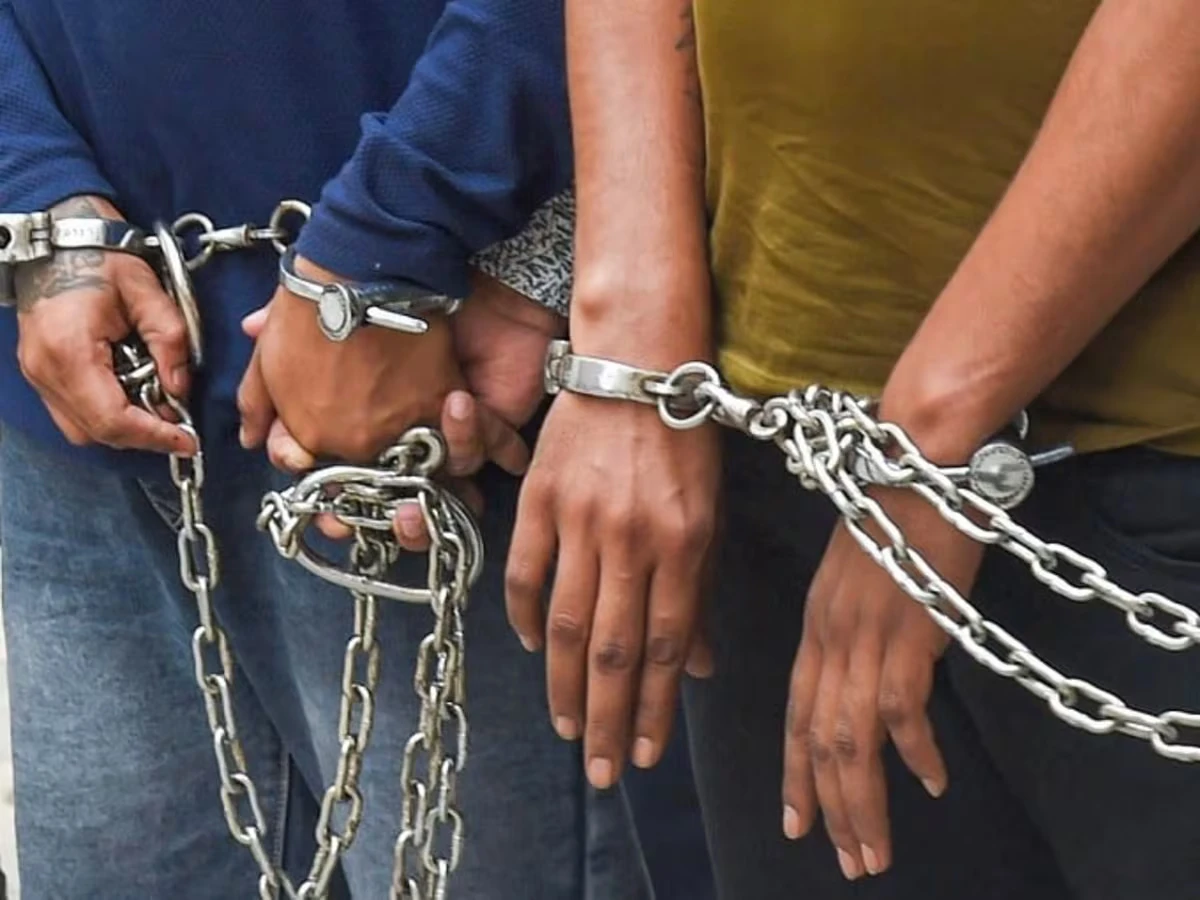 मुजफ्फरनगर में एक्सपायरी कफ सिरप की रीपैकेजिंग कर विदेश भेजने की साजिश नाकाम, तीन गिरफ्तार