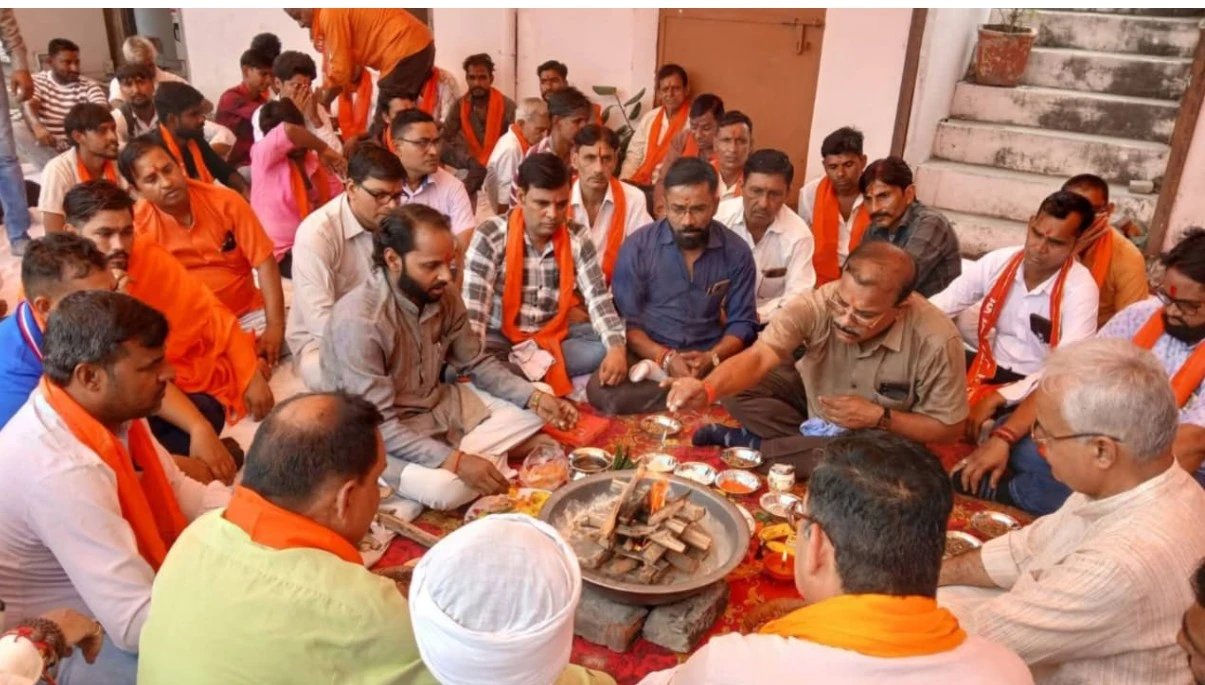 शिवसेना और क्रांतिसेना का विजयदशमी पर शस्त्र पूजन, युवाओं से एकजुट होने का आह्वान