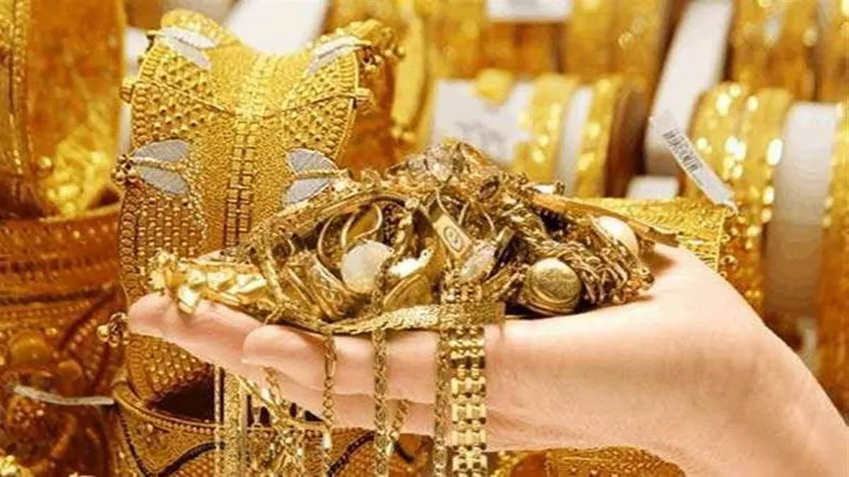 सोने-चांदी में लगातार उछाल, एक्सपर्ट की सलाह: आने वाले महीनों में भारी गिरावट की संभावना