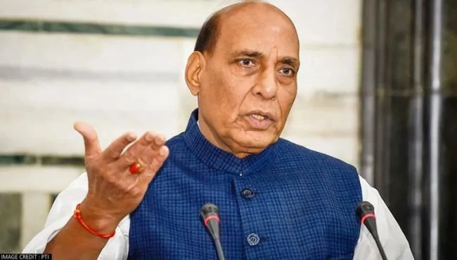 रक्षा मंत्री का दावा: भारत जल्द ही दुनिया की तीसरी सबसे बड़ी अर्थव्यवस्था में होगा शामिल