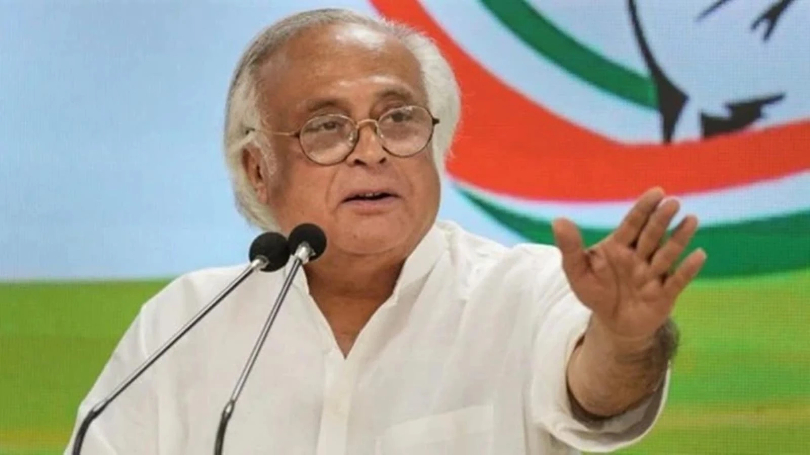 बिहार एसआईआर विवाद गहराया, कांग्रेस ने चुनाव आयोग पर लगाया पक्षपात का आरोप