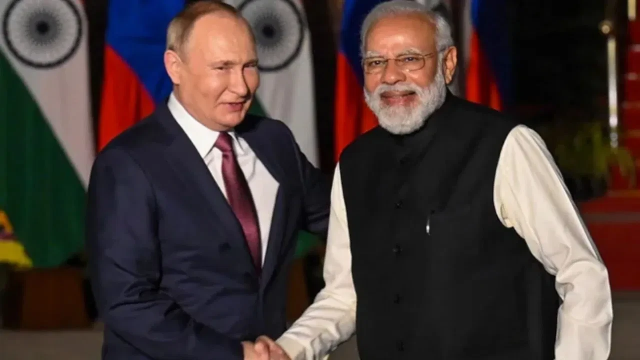पीएम मोदी ने राष्ट्रपति पुतिन को फोन कर दी जन्मदिन की बधाई