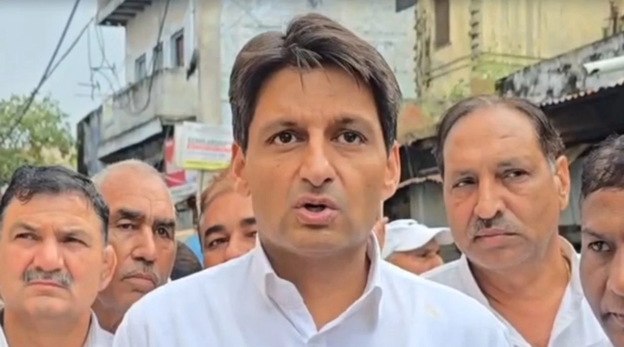 सुप्रीम कोर्ट में जूता फेंकने की कोशिश: कांग्रेस नेता हुड्डा ने की कड़ी निंदा