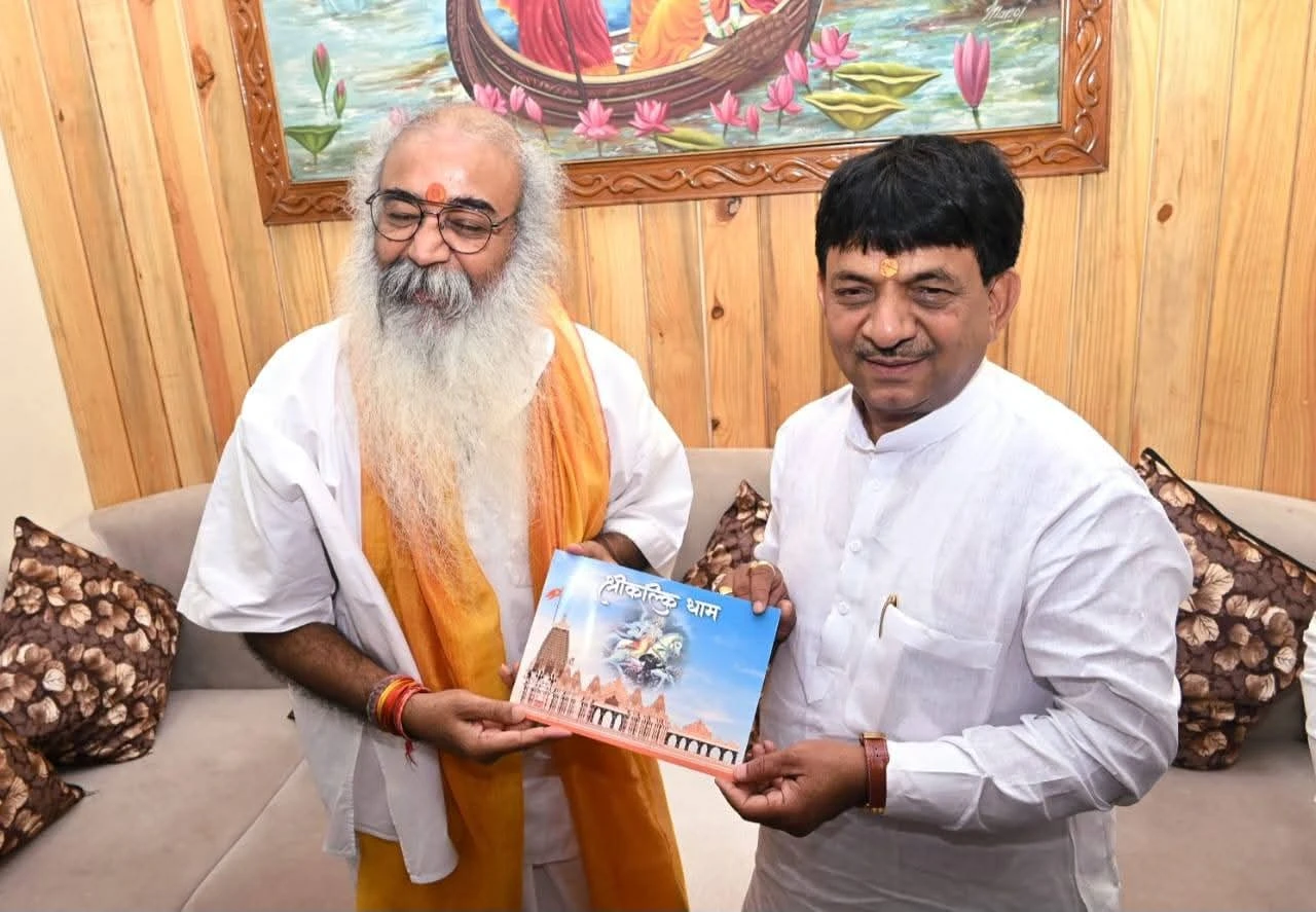 सपा और कांग्रेस पर बरसे आचार्य प्रमोद कृष्णम, कहा- दंगा कराना चाहते हैं अखिलेश