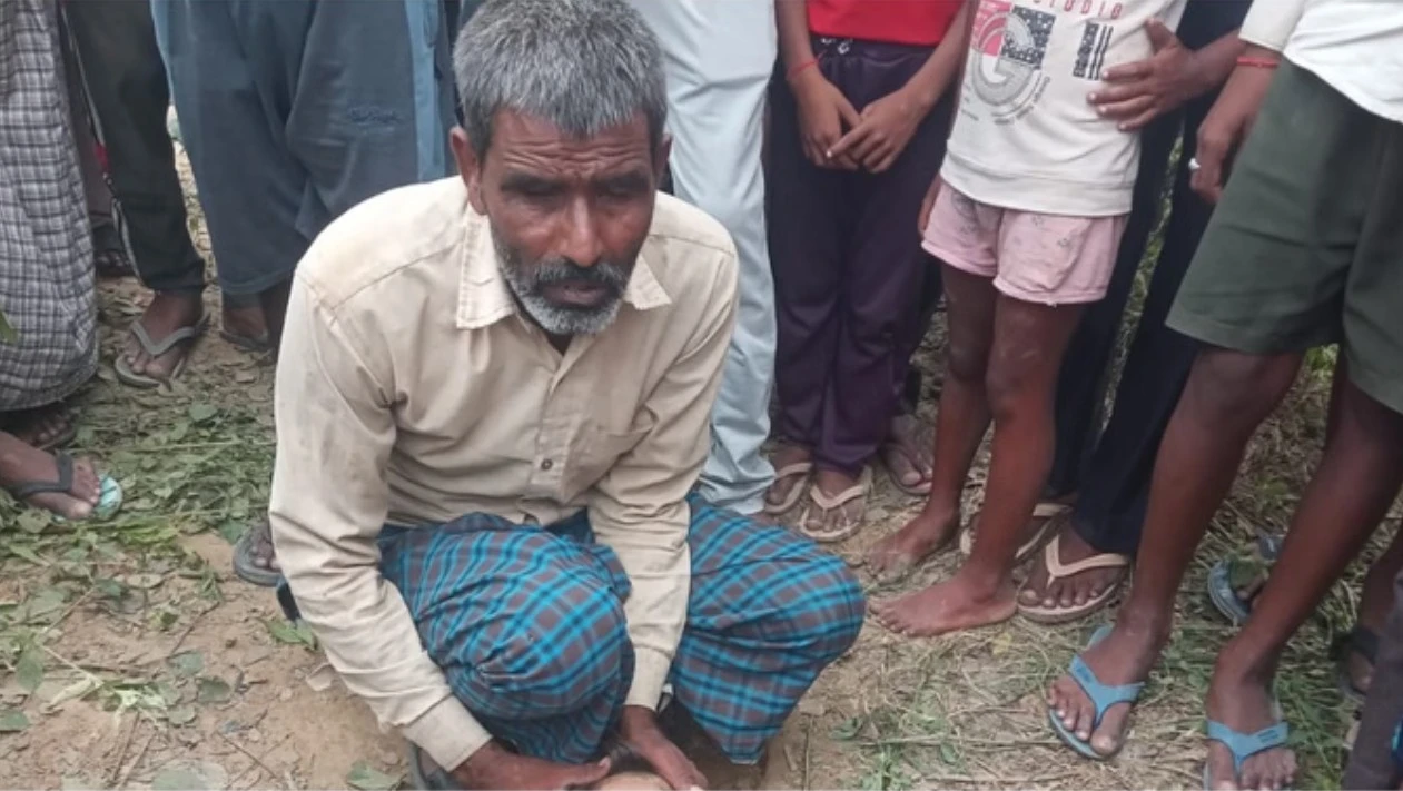 फरीदपुर में मिट्टी के ढ़ाँग गिरने से किशोरी की मौत, बहन गंभीर रूप से घायल