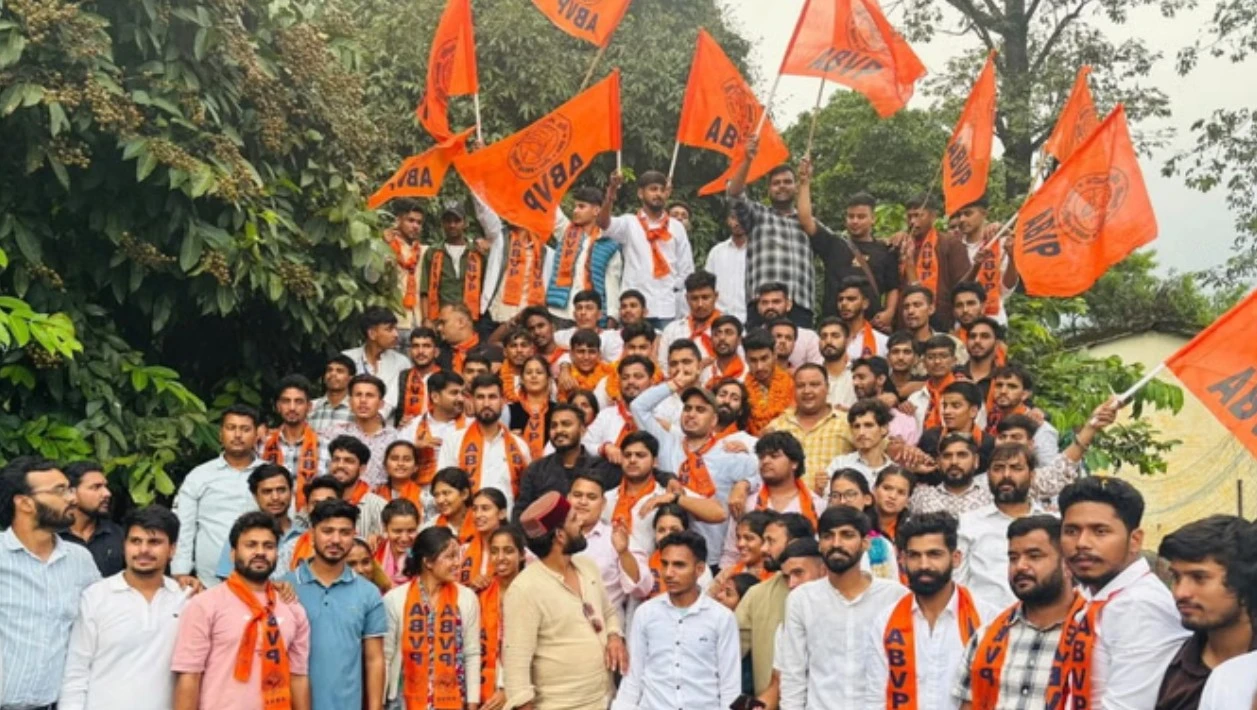 छात्र संघ चुनाव में एबीवीपी का दबदबा, अमित काला बने अध्यक्ष