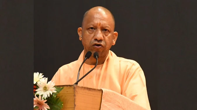 मुख्यमंत्री योगी आदित्यनाथ ने प्रबुद्धजन संवाद संगम में विपक्ष और विकास पर दिया जोर