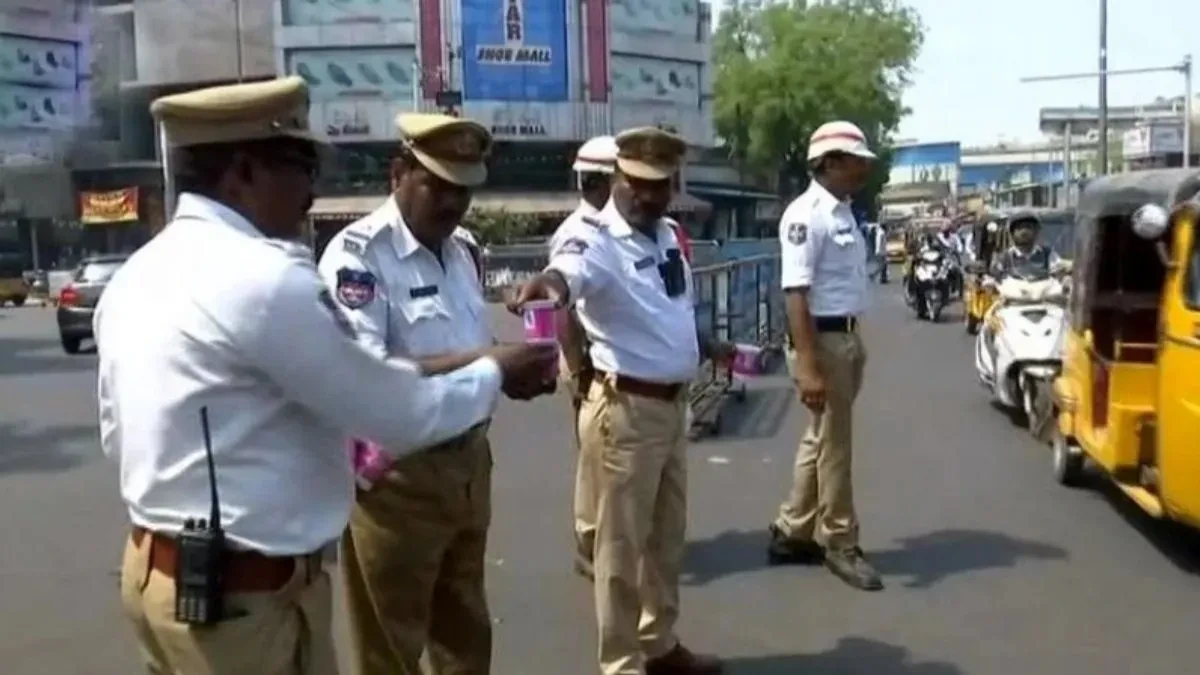 नोएडा में एफएनजी रोड पर एसटीपी लाइन की मरम्मत, आठ घंटे रहेगा ट्रैफिक डायवर्जन