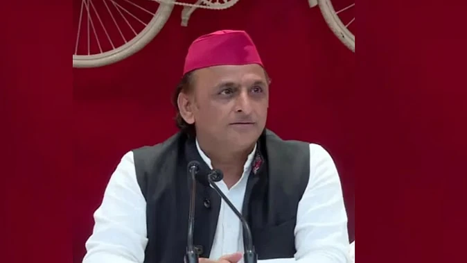 लखनऊ में अखिलेश यादव ने महिला सुरक्षा पर योगी सरकार को घेरा