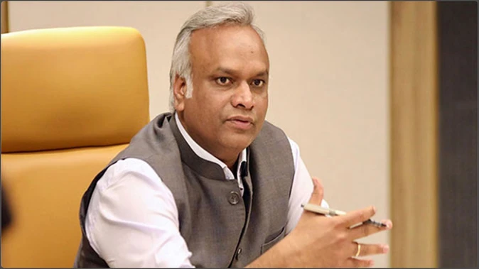 धमकी भरे फोन पर प्रियांक खरगे ने आरएसएस को लिया आड़े हाथ, कहा- 'गांधी को नहीं छोड़ा तो मुझे क्या छोड़ेंगे'