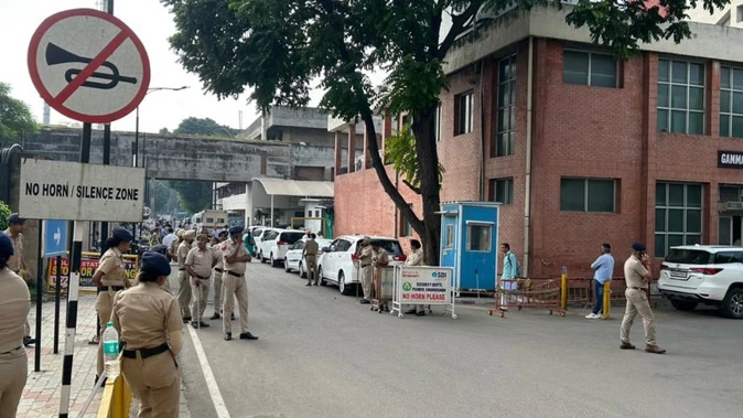 चंडीगढ़ में वाई पूरण कुमार का पोस्टमार्टम शुरू, पत्नी ने दी अनुमति