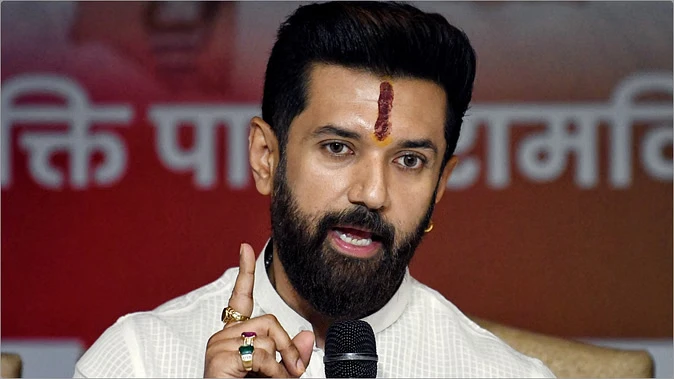 बिहार चुनाव: चिराग पासवान ने 14 उम्मीदवारों की पहली सूची जारी की