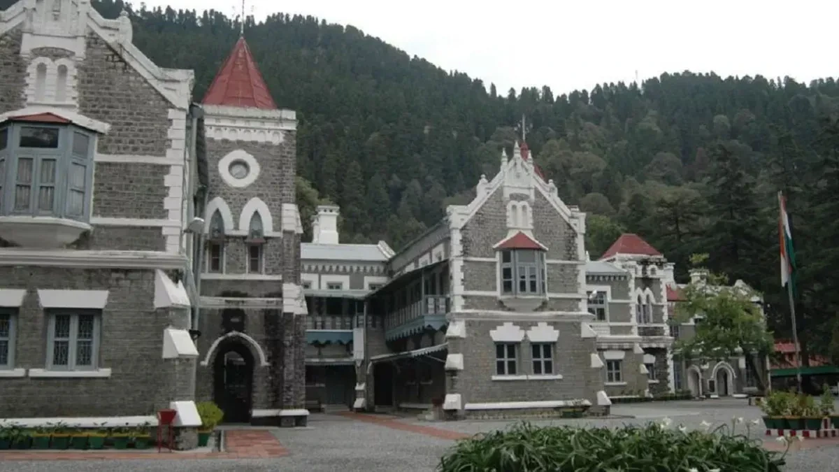 नैनीताल हाई कोर्ट का आदेश: गन्ना पर्यवेक्षक भर्ती में तीन वर्षीय डिप्लोमा वाले अभ्यर्थियों को राहत