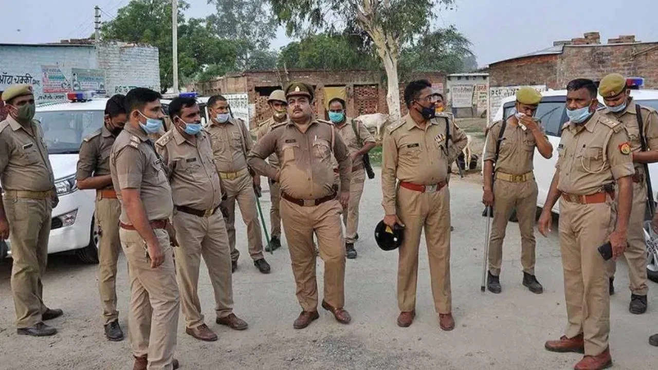 ग्रेटर नोएडा में पंचायत के दौरान चली गोलियां, दो की मौत, तीन घायल
