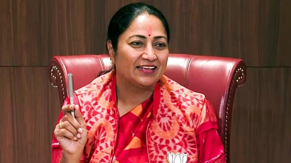 सीएम रेखा ने दिल्लीवासियों को दी दिवाली की शुभकामनाएं, कहा- हर घर में सुख-समृद्धि बनी रहे