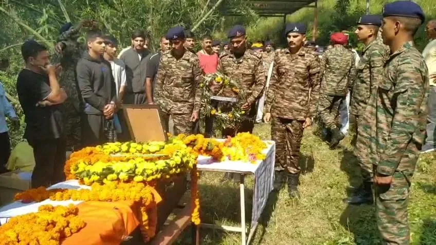 हमीरपुर का शहीद जवान सुशील कुमार का सैन्य सम्मान के साथ अंतिम संस्कार