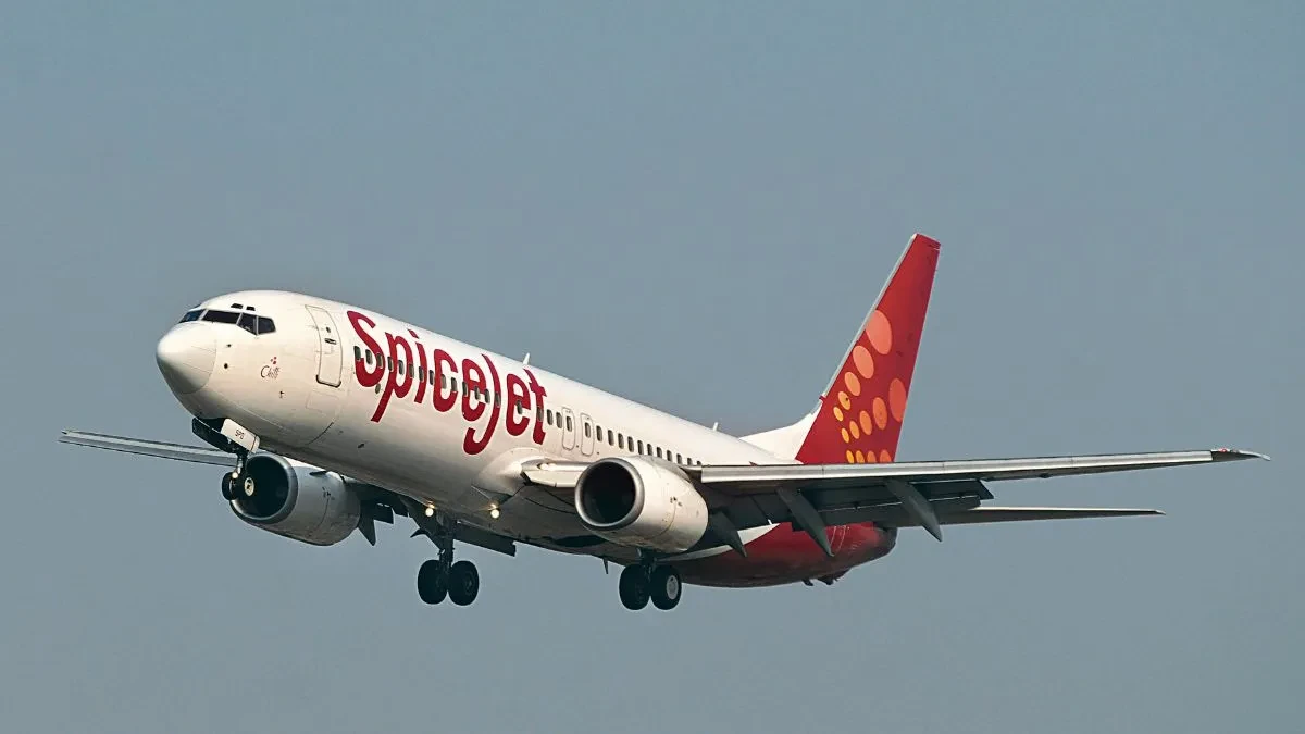 दिल्ली से पटना जा रही स्पाइसजेट फ्लाइट तकनीकी खराबी के कारण वापस लौटी