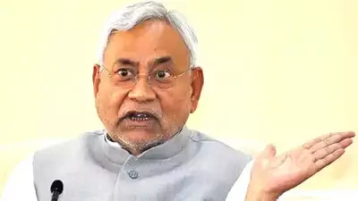कुछ लोग सिर्फ अपने परिवार के लिए काम करते हैं: नीतीश कुमार का लालू पर तंज