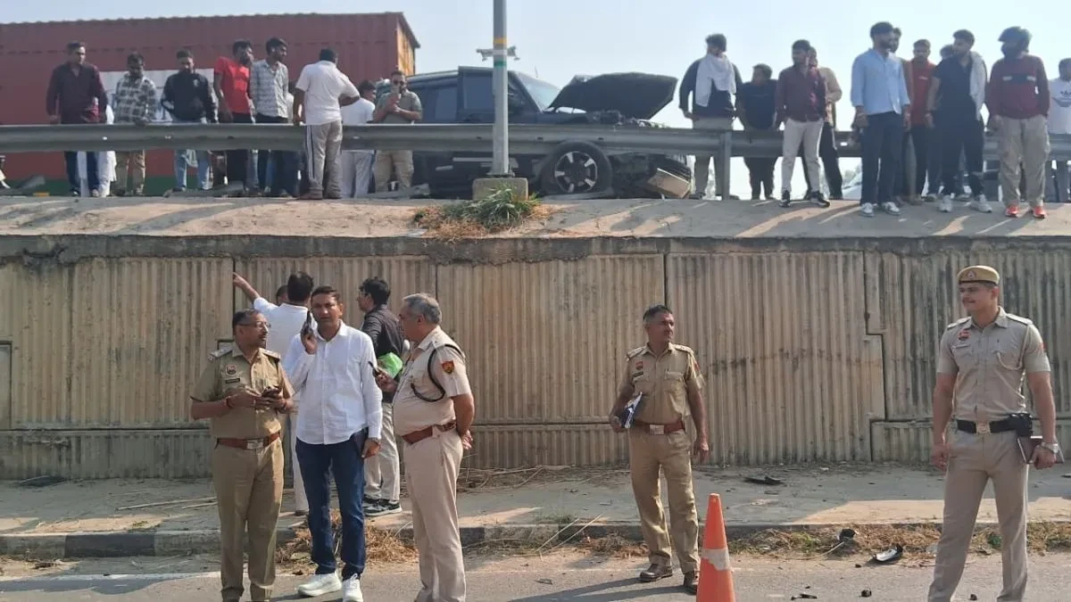 सोनीपत में हाईवे पर बाप-बेटे की गोली मारकर हत्या, बाइक भी लूटी