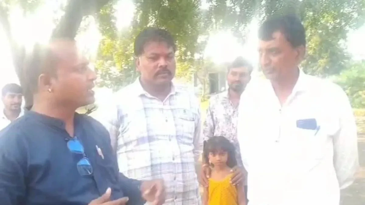 अभिभावकों ने शिक्षक पर हिंदू बच्चों को नमाज पढ़ाने का लगाया आरोप