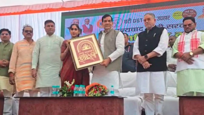 रायबरेली में 100 विकास योजनाओं का शिलान्यास, मंत्री शर्मा ने राहुल-अखिलेश पर साधा निशाना