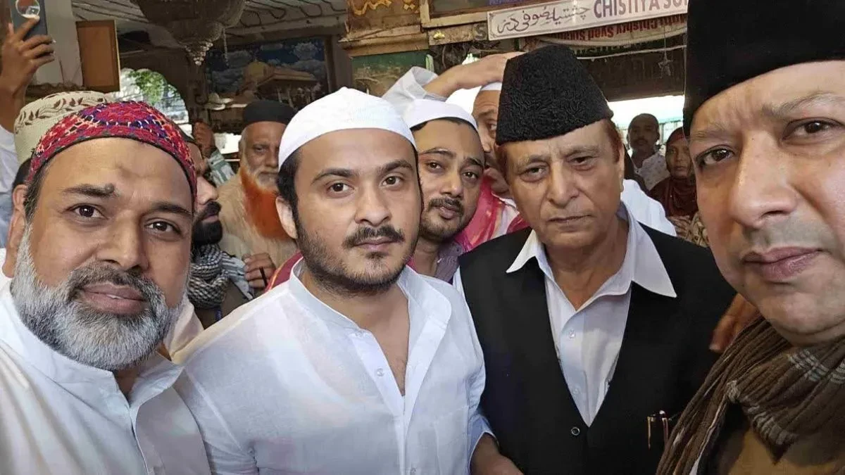 मोइनुद्दीन चिश्ती की दरगाह पर माथा टिकाने के बाद बोले आजम खान- 'मुझे बहुत सताया गया'
