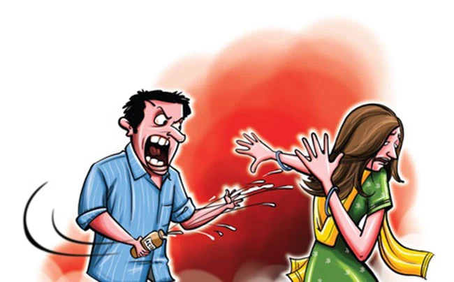 दिल्ली में दिनदहाड़े डीयू छात्रा पर एसिड अटैक, पुलिस जांच में जुटी