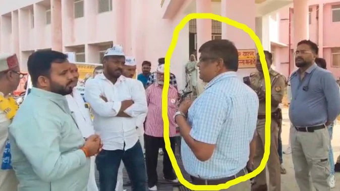 सीएम योगी पर विवादित टिप्पणी करने वाले प्रभारी सीएमएस सस्पेंड, मुकदमा दर्ज