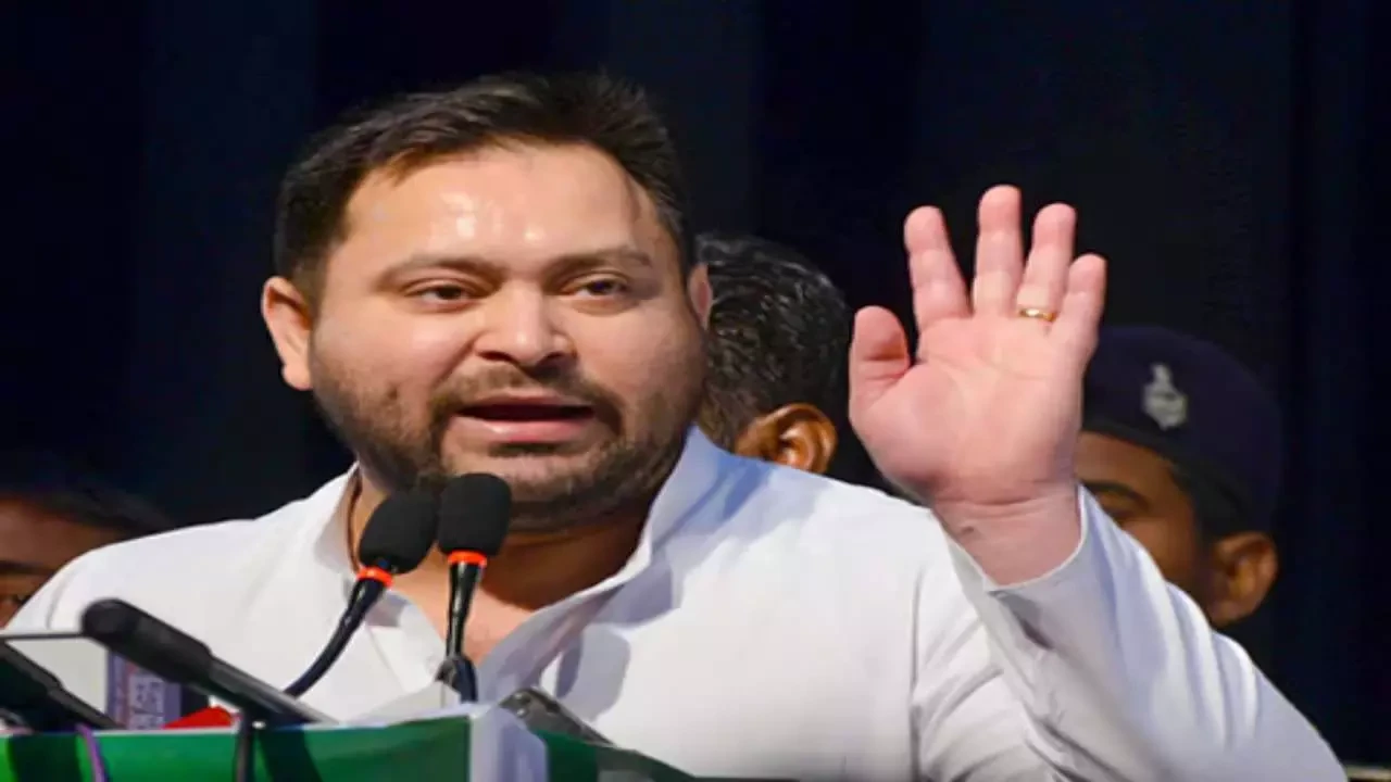 बिहार चुनाव से पहले राजद की सख्ती, पार्टी विरोधी गतिविधियों में शामिल 18 नेता निष्कासित