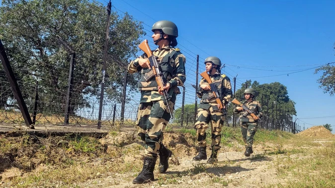 सीमावर्ती किसानों को बड़ी राहत, बीएसएफ की अधिग्रहीत जमीन का मुआवजा जारी