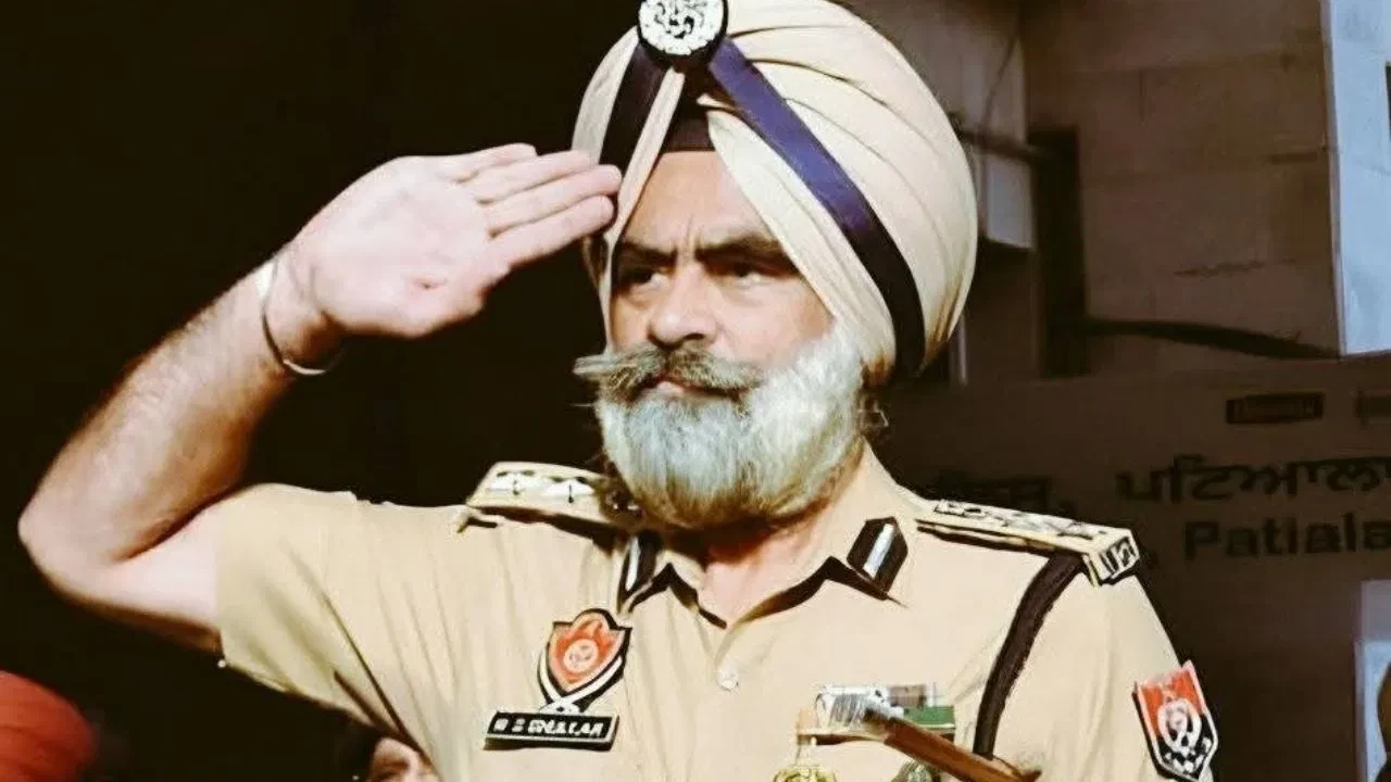 भ्रष्टाचार में फंसे निलंबित आईपीएस भुल्लर पर नया केस, करोड़ों की संपत्ति का खुलासा