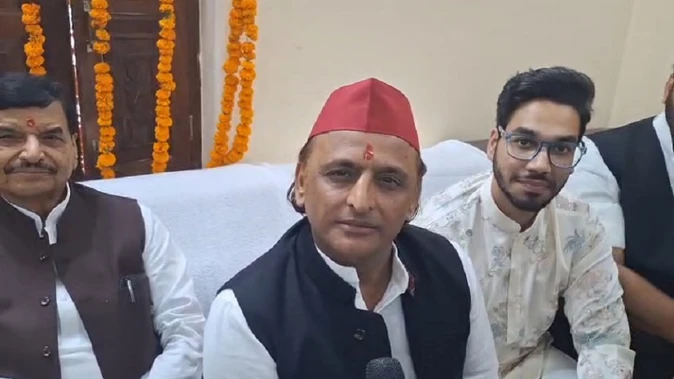 अखिलेश का योगी पर तंज: नाम बदलने से नहीं, कर्म से बनता है सच्चा योगी