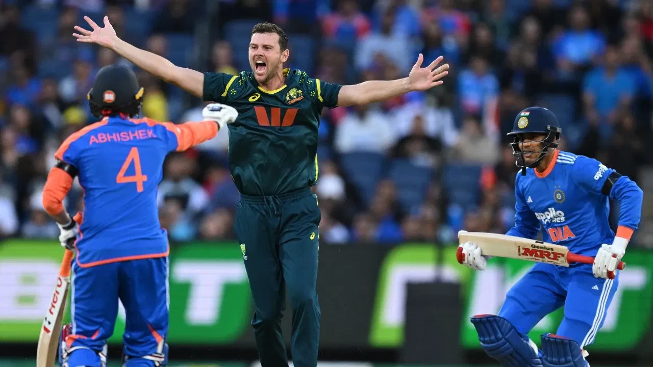 टी20 सीरीज: मेलबर्न में ऑस्ट्रेलिया से टीम इंडिया को करारी हार, हेजलवुड बने ‘विनाशक’