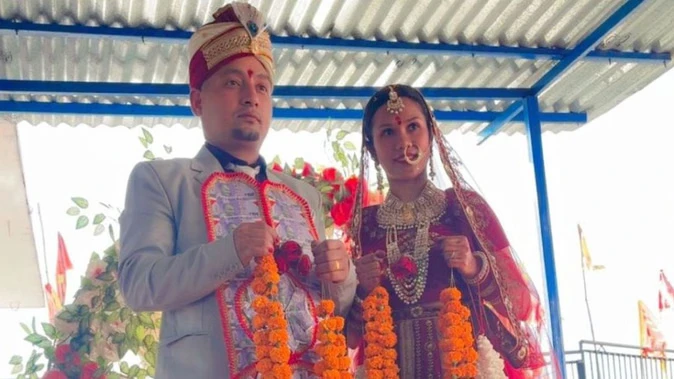 भारत-फिलीपींस संस्कृति का संगम: देहरा गांव में युवक ने विदेशी प्रेमिका संग रचाई शादी