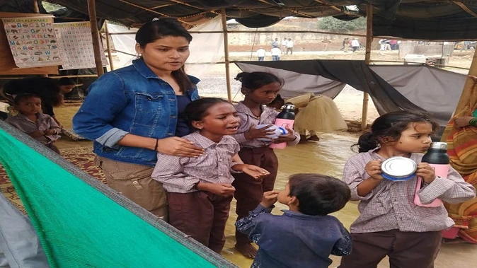 अलीगढ़: ‘हमारा स्कूल मत तोड़ो'- एडीए की कार्रवाई में बच्चों की आंखें नम