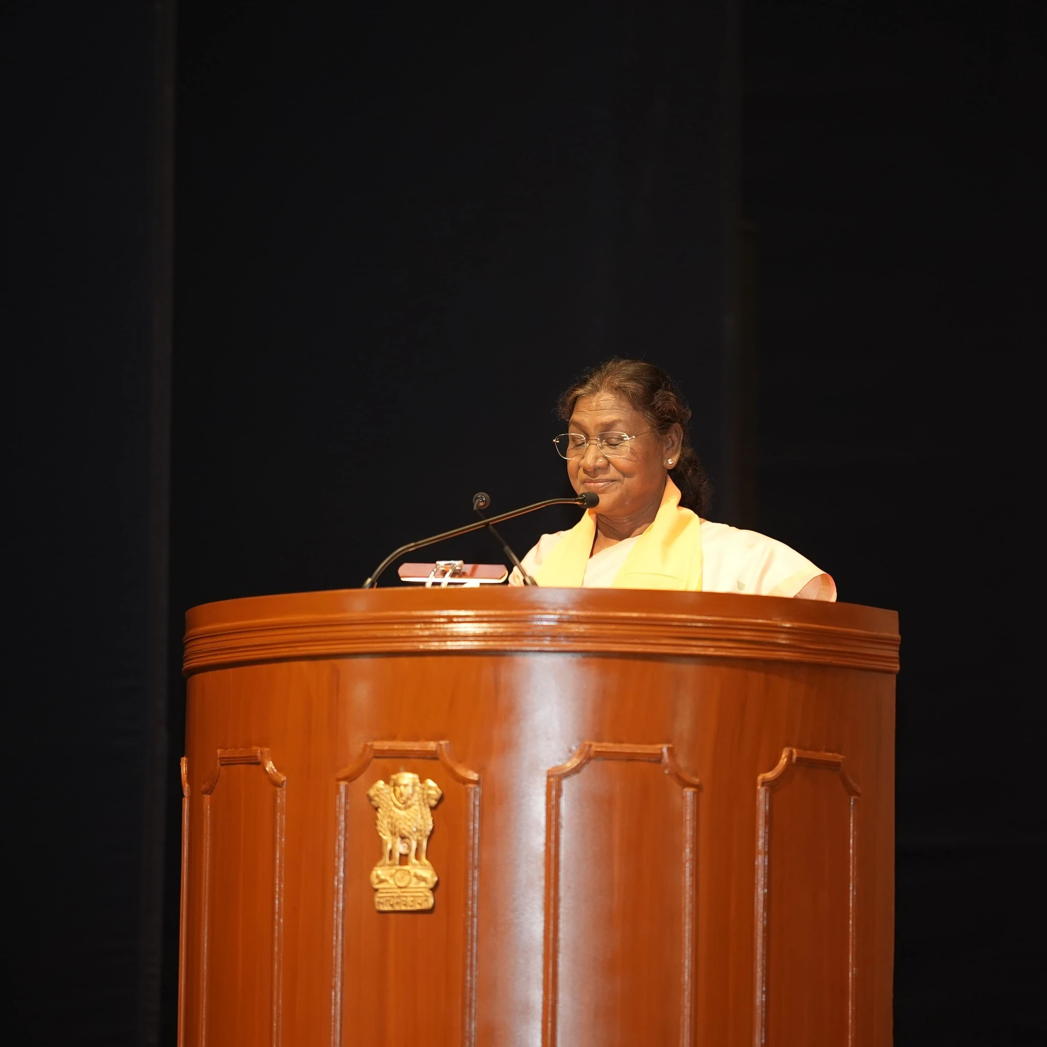 उत्तराखंड दौरे पर राष्ट्रपति मुर्मू, देहरादून में फुट ओवर ब्रिज का किया उद्घाटन