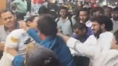 मुजफ्फरनगर में कार रोकना पड़ा भारी, पुलिसकर्मी को युवकों ने पीटा