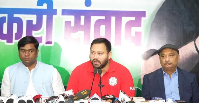 पहले चरण से पहले तेजस्वी का बड़ा वादा, महिलाओं को एकमुश्त 30 हजार देने का ऐलान