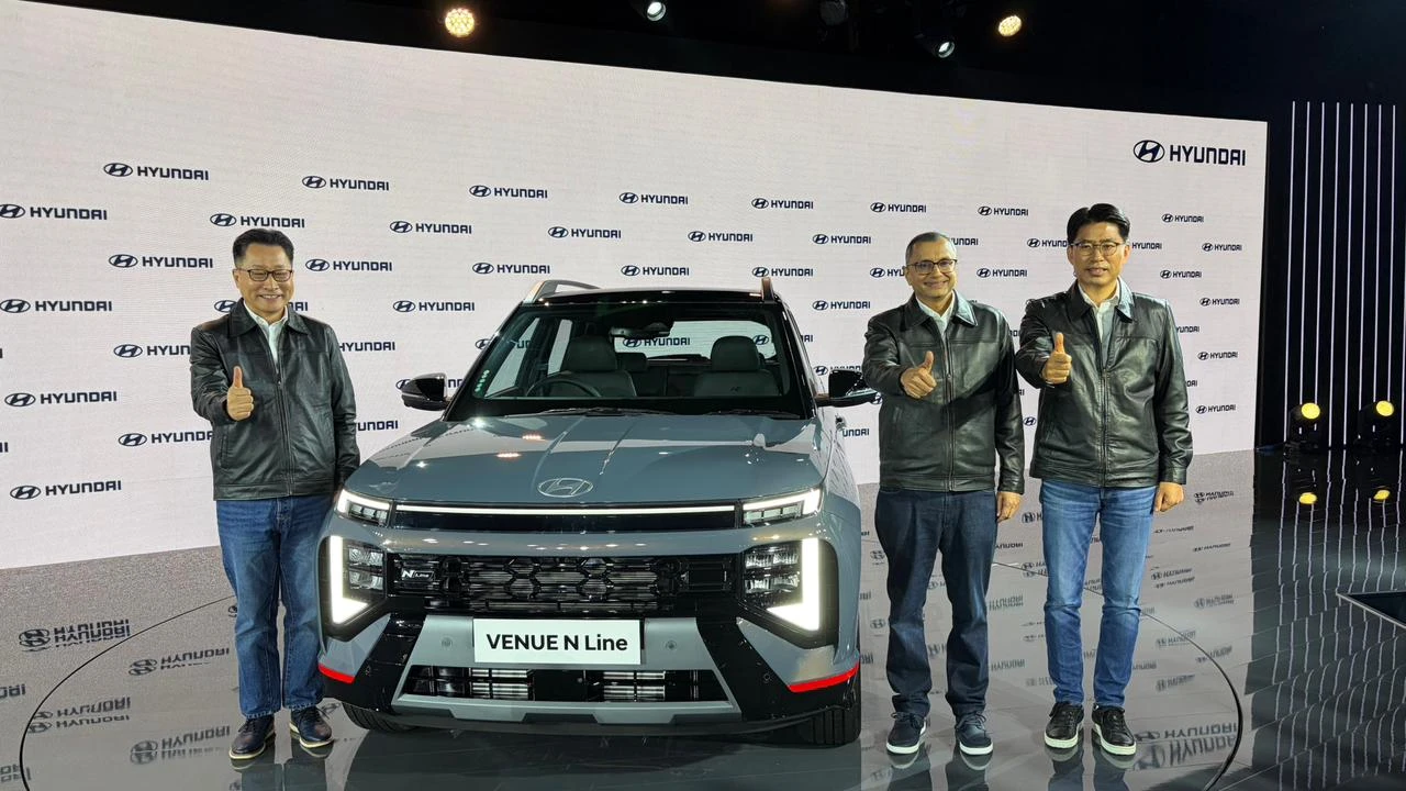 Hyundai Venue 2025 लॉन्च ! ₹7.90 लाख से शुरू, फीचर्स देख आप भी रह जाएंगे हैरान..