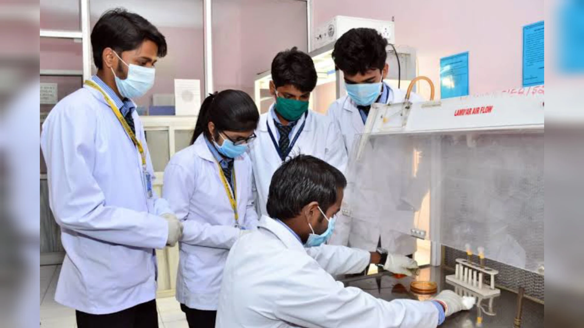 यूपी: अब फार्मेसी कॉलेजों में 12वीं पास छात्रों को मिलेगा सीधा प्रवेश