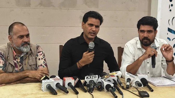 आईपीएल के संस्थापक ने आईएएस अधिकारी पर लगाए गंभीर आरोप, लीग में अनियमितताओं का दावा