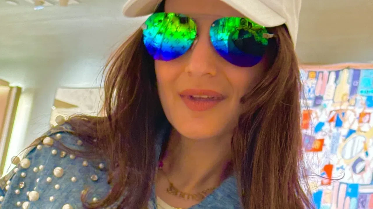 चेक बाउंस विवाद: अमीषा पटेल को मुरादाबाद कोर्ट ने 9 जनवरी को किया तलब