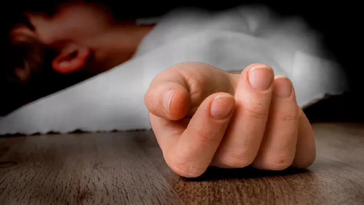 कटक: मणिसाहु चौक में बालकनी ढहने से तीन की मौत, दो गंभीर रूप से घायल