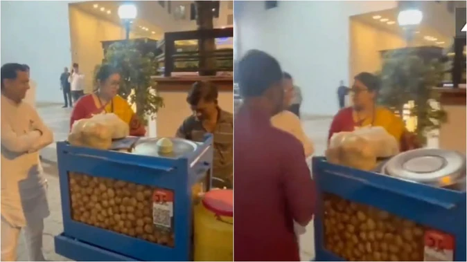 बिहार चुनाव: स्मृति ईरानी ने कैंपेन के बीच गोलगप्पे का लिया आनंद