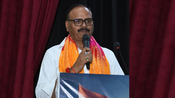 उप मुख्यमंत्री ब्रजेश पाठक ने नर्सिंग कर्मियों को कई सुविधाओं की सौगात दी