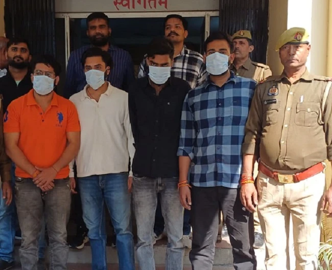 मुजफ्फरनगर: ढाबे पर जन्मदिन के मौके पर फायरिंग, नशे में धुत चार युवकों को पुलिस ने किया गिरफ्तार