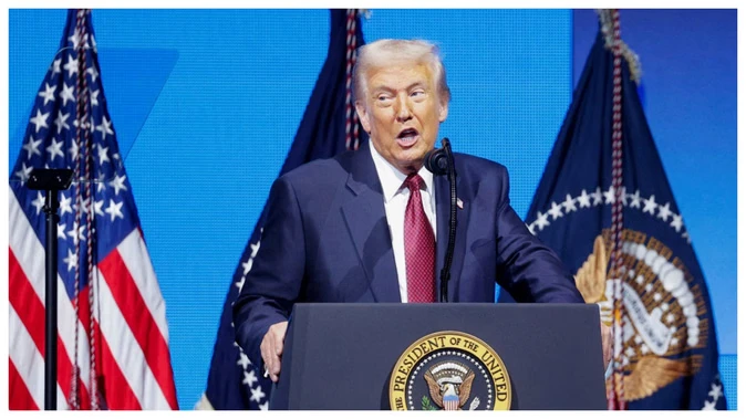 बीबीसी में ट्रंप का भाषण बना विवाद: डायरेक्टर जनरल और हेड ऑफ न्यूज ने दिया इस्तीफा